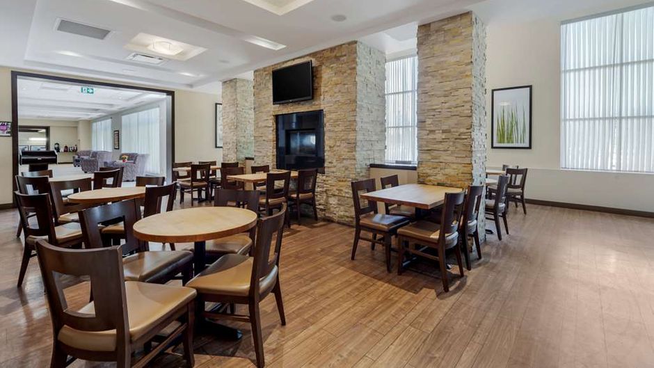 Best Western Plus Edmonton Airport Restaurant