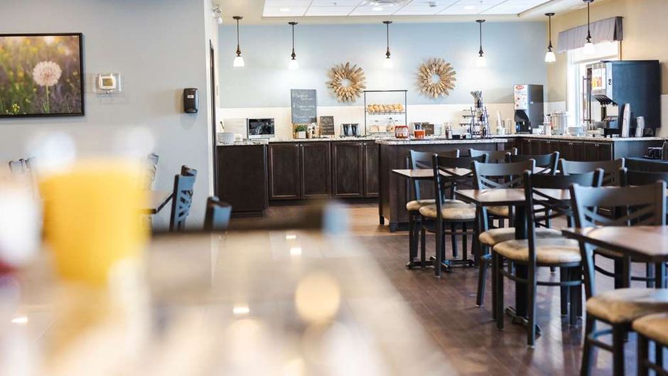 Best Western Plus Lacombe Inn & Suites Restaurant