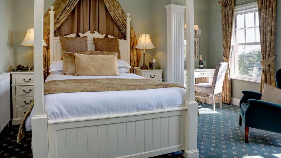 Best Western Sysonby Knoll Hotel Room