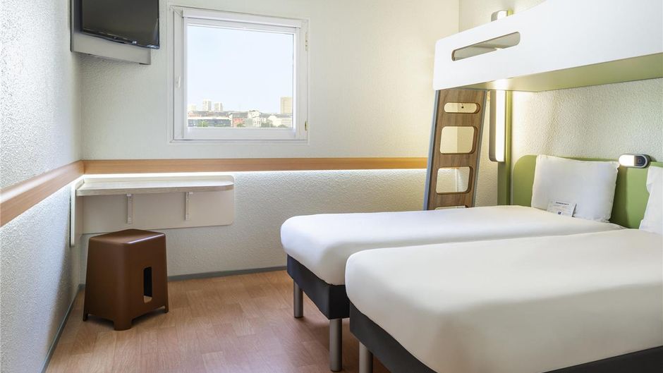 Ibis Budget Paris Porte De Bercy Exterior