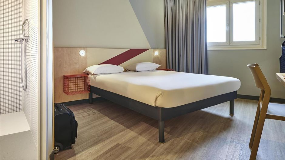 Ibis Budget Paris Porte d'Aubervilliers Room