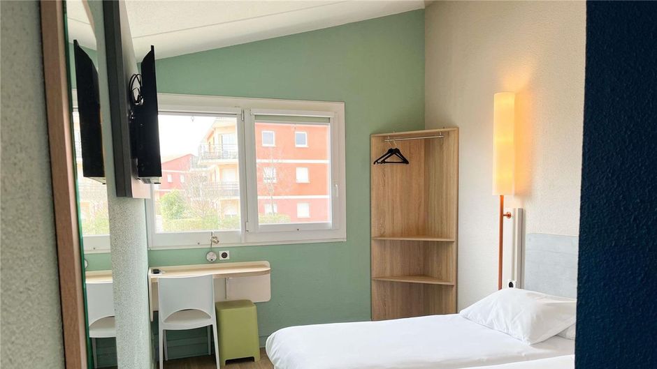 Ibis Budget Ales Saint Christol Room