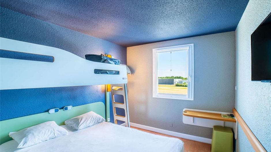 Ibis Budget La Roche Sur Yon Exterior
