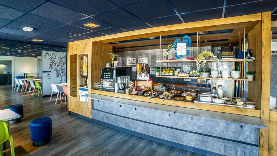 Ibis Budget La Roche Sur Yon Exterior