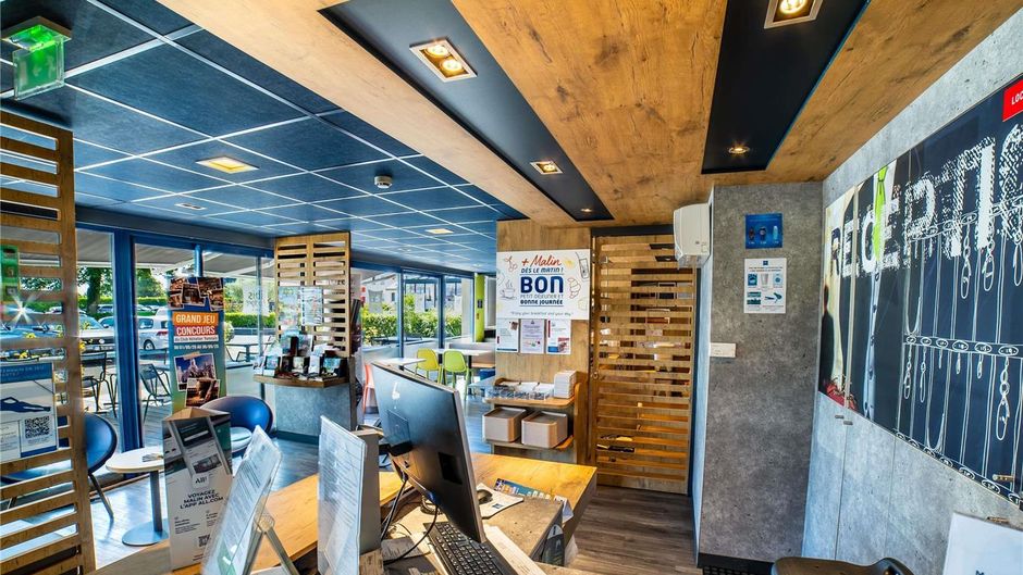 Ibis Budget La Roche Sur Yon Exterior