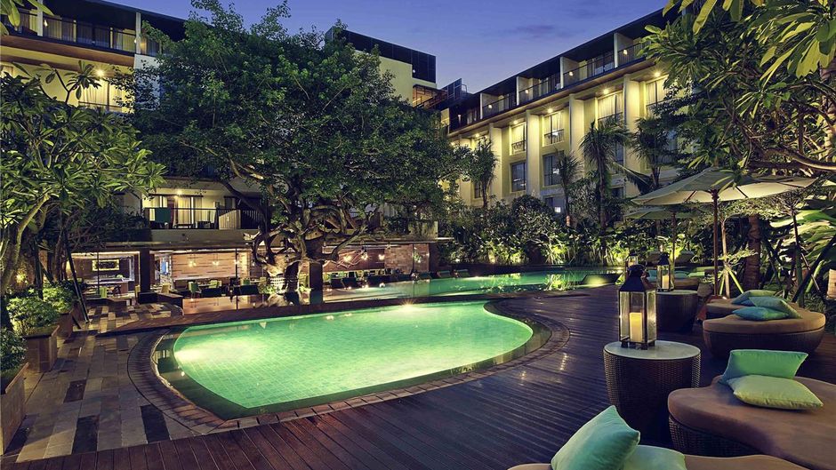 Mercure Bali Legian Pool