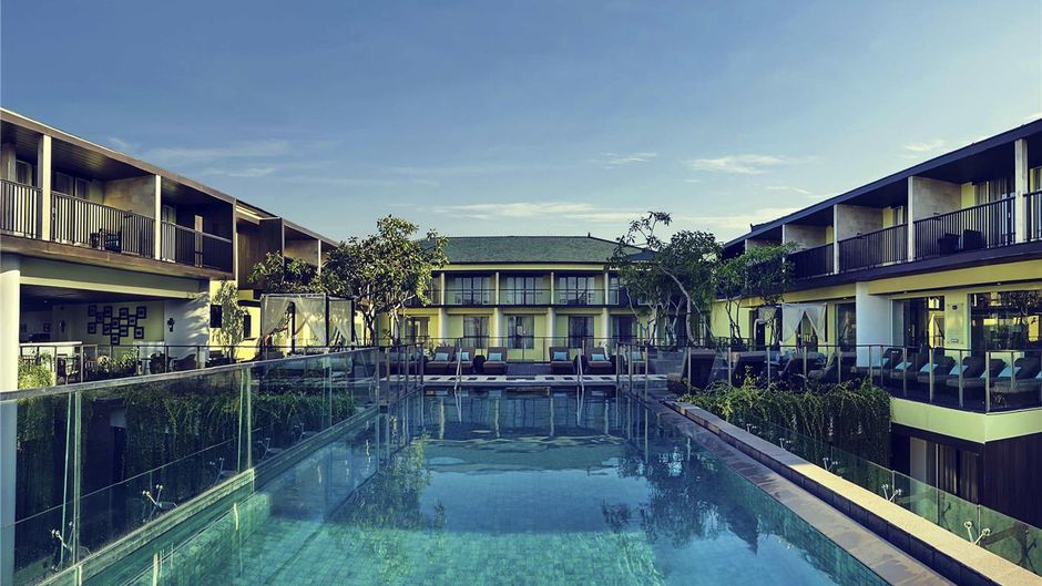 Mercure Bali Legian Pool