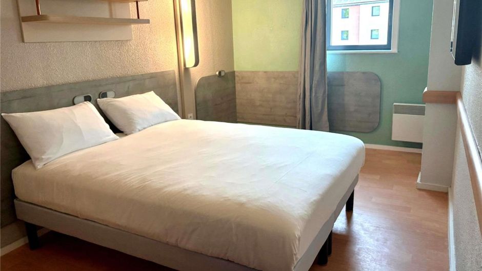 Ibis Styles Valenciennes Petite Foret Room