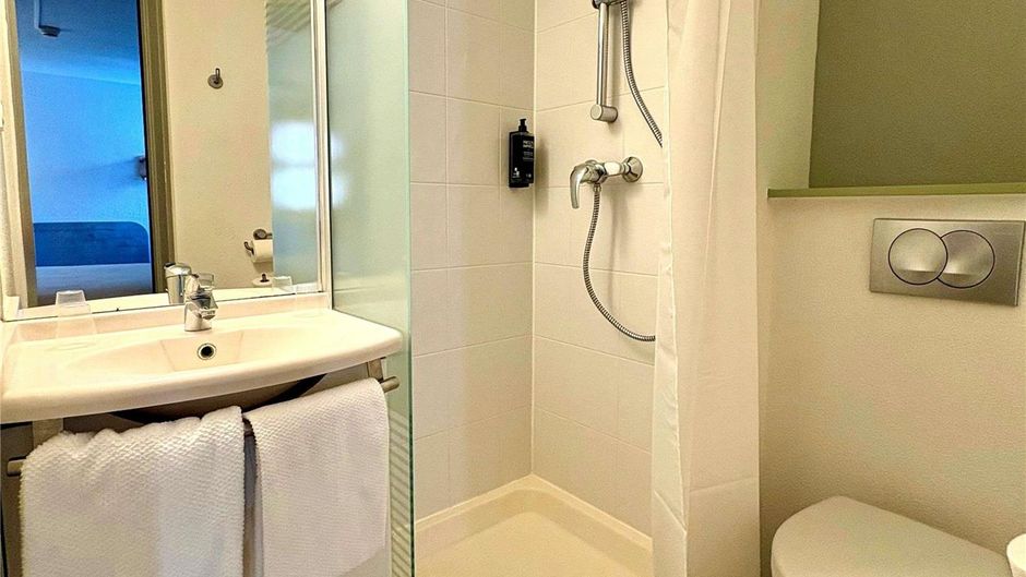 Ibis Styles Valenciennes Petite Foret Room