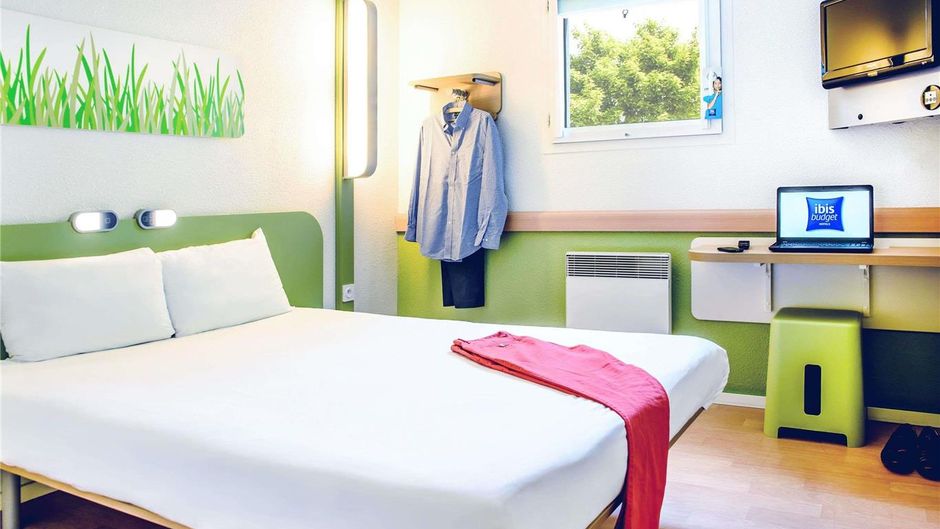 Ibis Styles Valenciennes Petite Foret Room