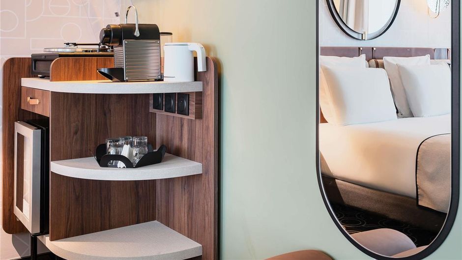 Mercure Paris Opera Grands Boulevard Htl Room