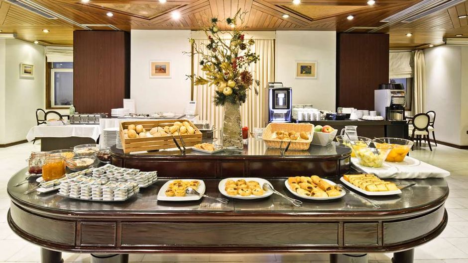 Golden Tulip Porto Gaia Restaurant