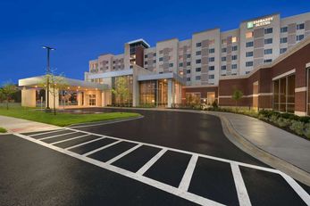 Embassy Suites Chicago/Naperville
