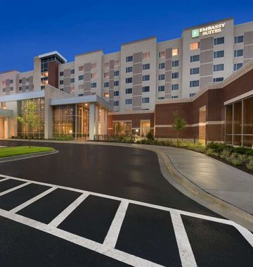 Embassy Suites Chicago/Naperville