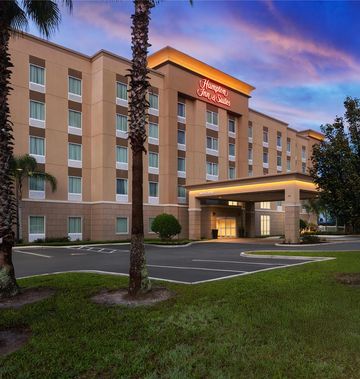 Hampton Inn & Suites Deland