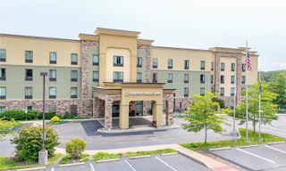 Hampton Inn & Suites Stroudsburg Bartons