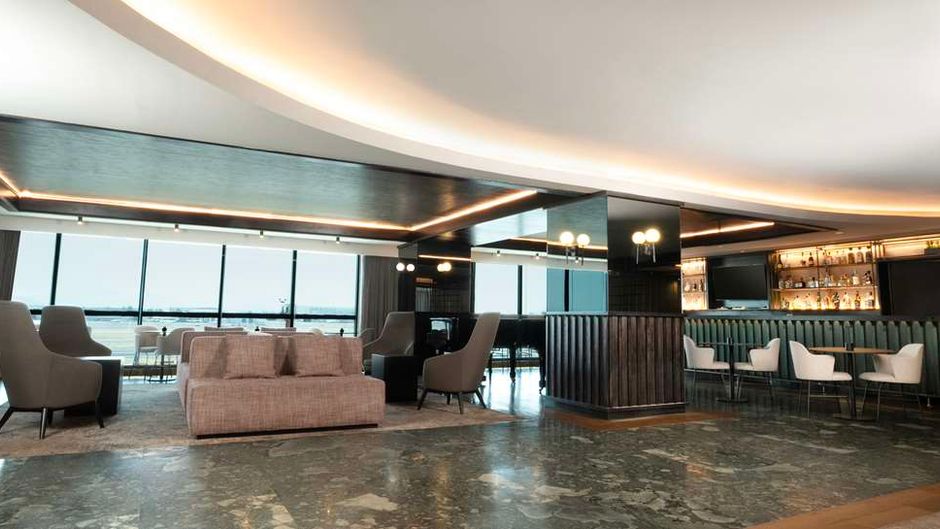 Hilton Mexico City Airport Lobby