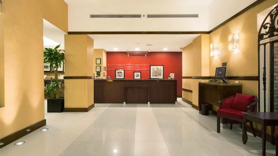 Hampton Inn & Suites Centro Historico Lobby