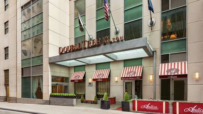 DoubleTree by Hilton New York Downtown