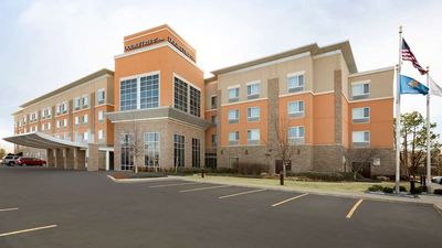 DoubleTree by Hilton Oklahoma City Arpt