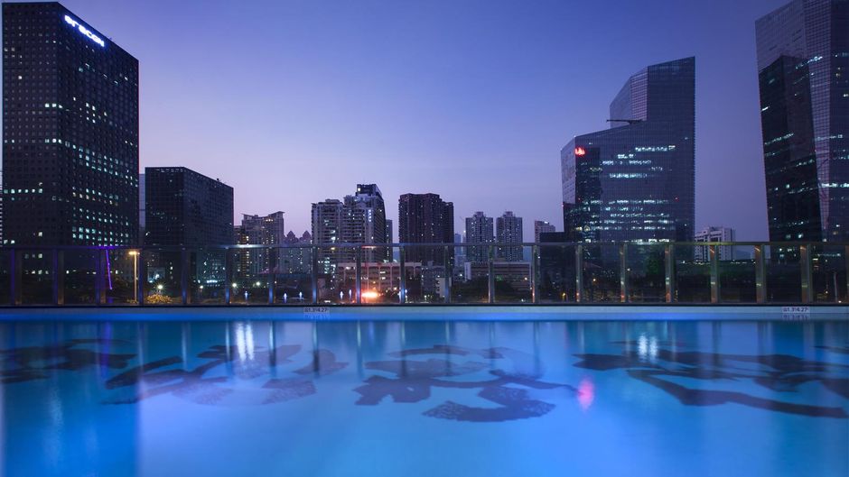 Hilton Shenzhen Futian Pool