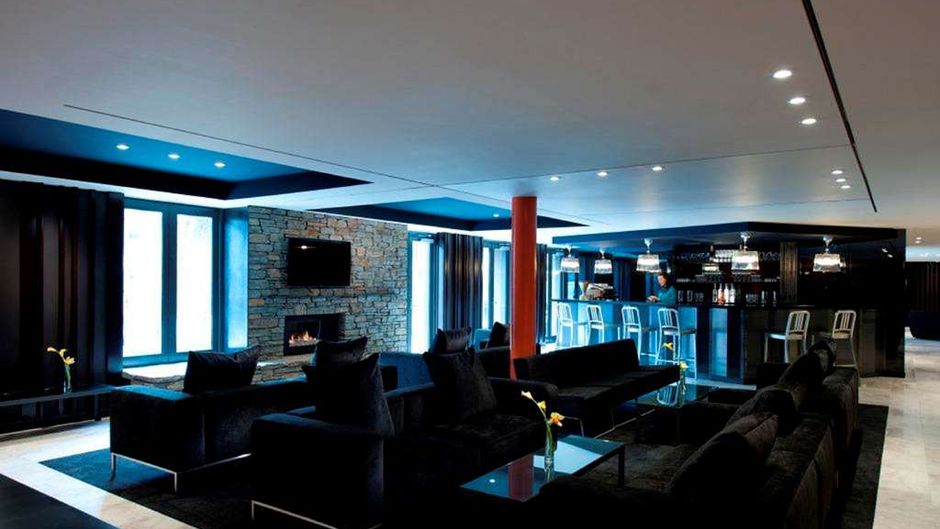 DoubleTree by Hilton Hotel Queenstown Lobby