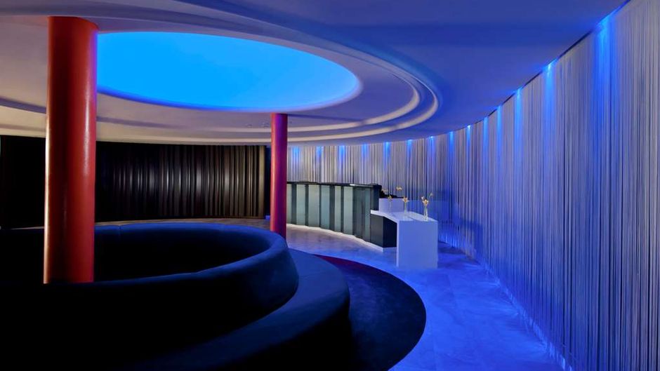 DoubleTree by Hilton Hotel Queenstown Lobby