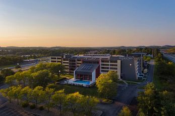 DoubleTree Hilton Pittsburgh-Cranberry