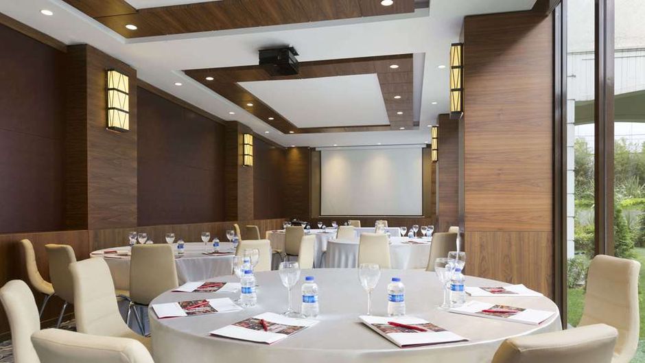 Ramada Encore Istanbul Airport Meeting