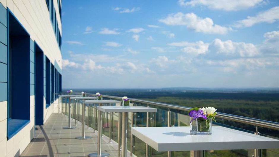 Hilton Garden Inn Ufa Riverside Restaurant