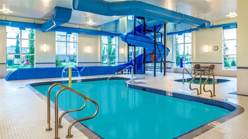 Microtel Inn & Suites Red Deer Pool