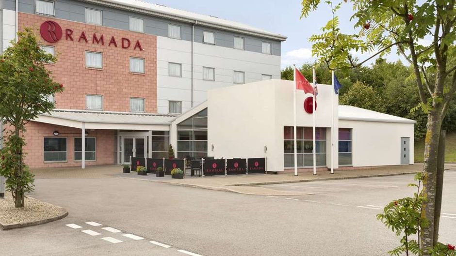 Ramada Wakefield Exterior