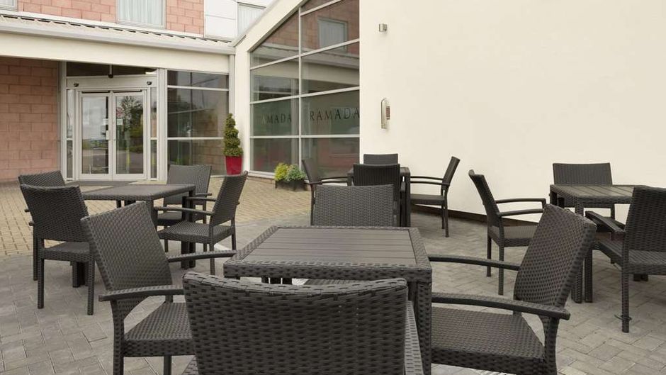 Ramada Wakefield Exterior
