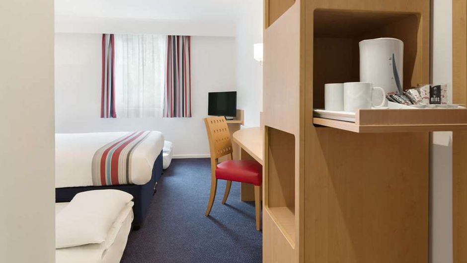 Ramada Wakefield Room