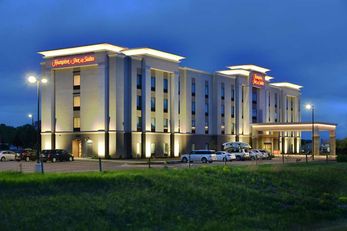 Hampton Inn & Suites Chippewa Falls