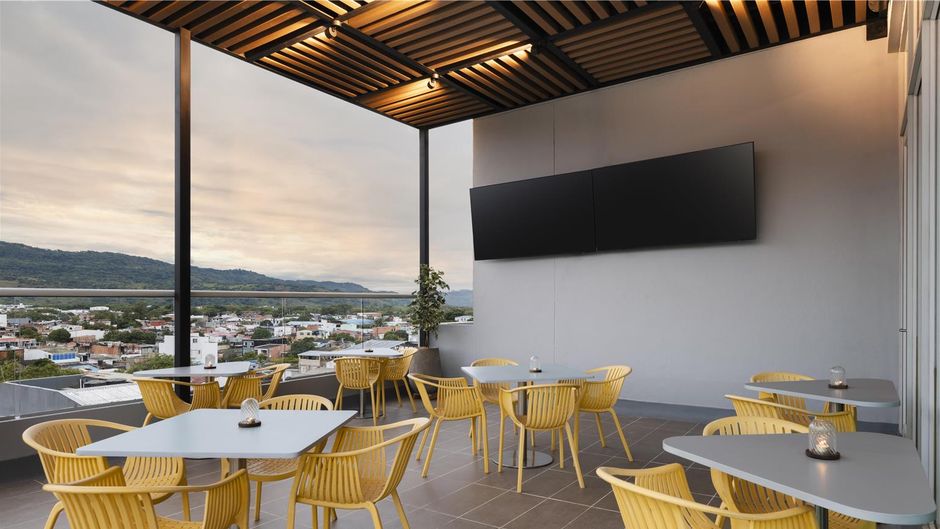 Hampton by Hilton Yopal Restaurant
