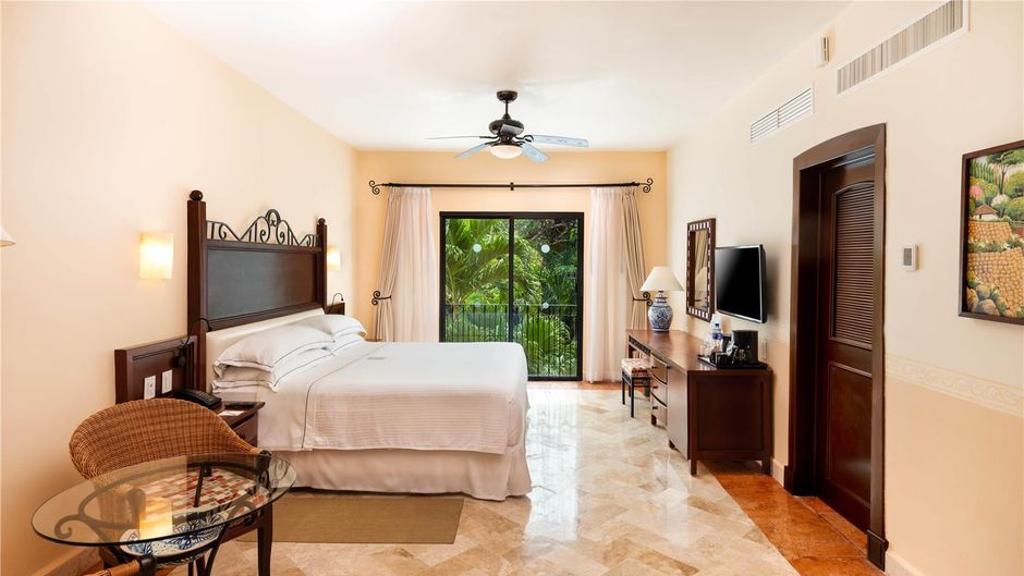 Occidental Cozumel Room
