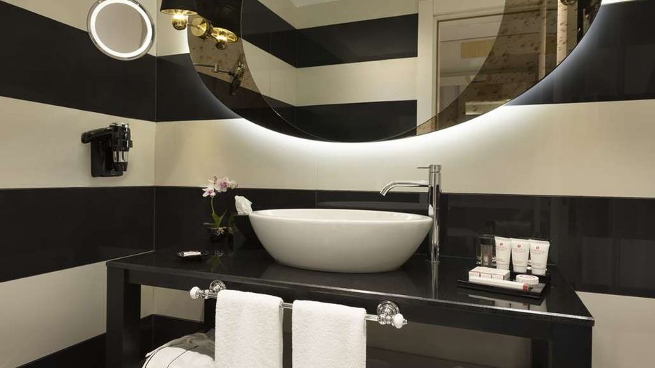 Ramada Hotel & Suites Istanbul Sisli Room