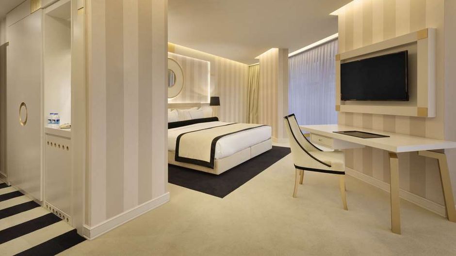Ramada Hotel & Suites Istanbul Sisli Suite
