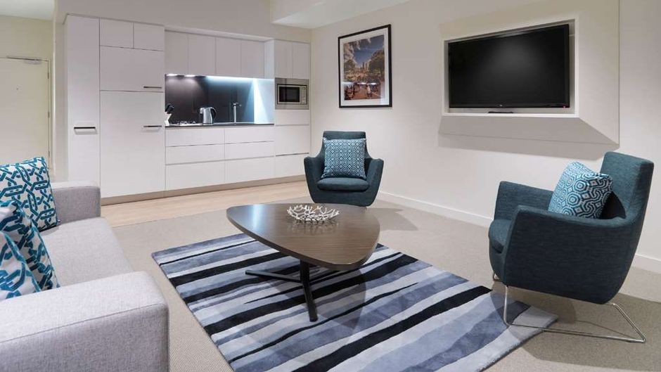 Wyndham Hotel Melbourne Suite