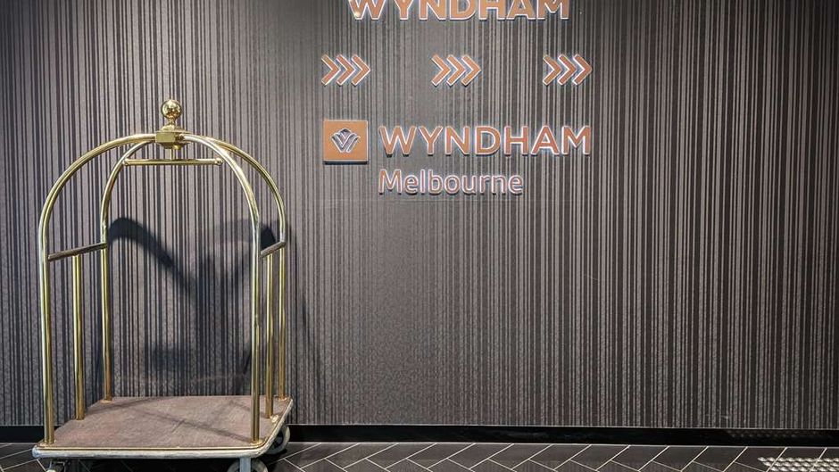 Wyndham Hotel Melbourne Lobby