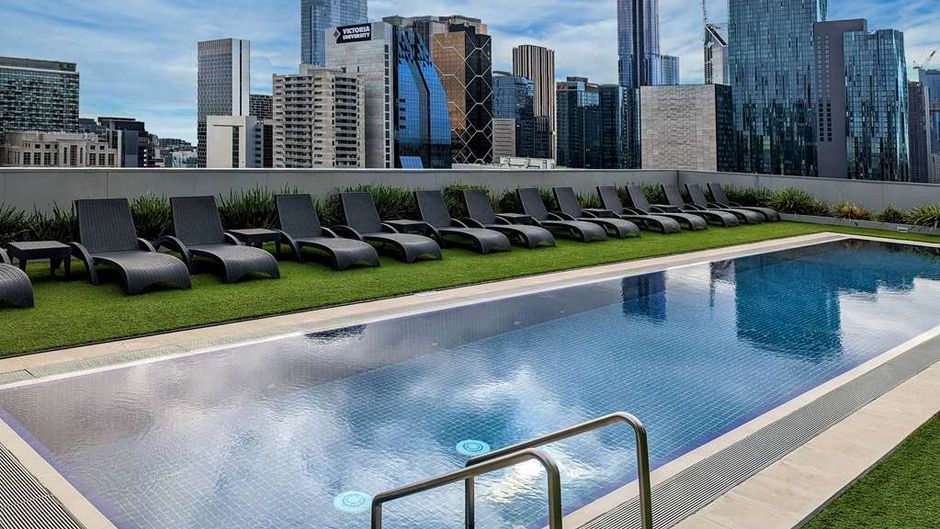 Wyndham Hotel Melbourne Pool