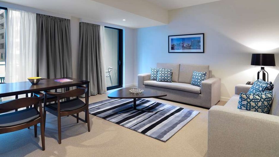 Wyndham Hotel Melbourne Suite
