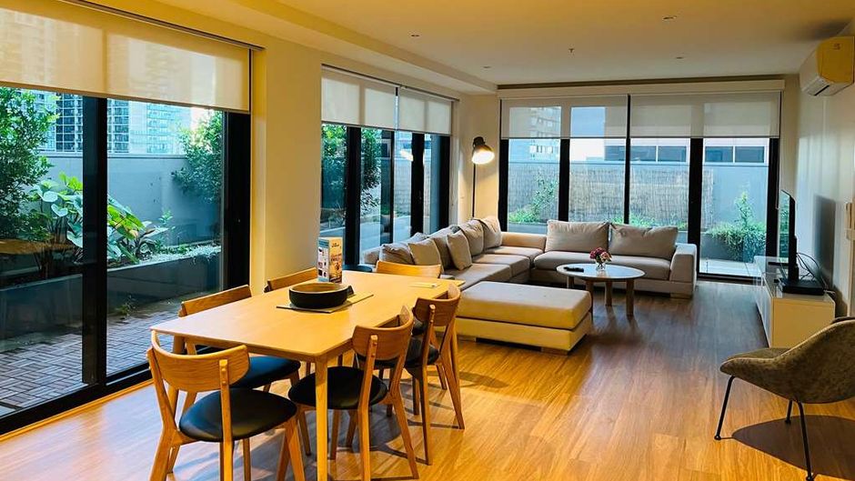 Wyndham Hotel Melbourne Suite