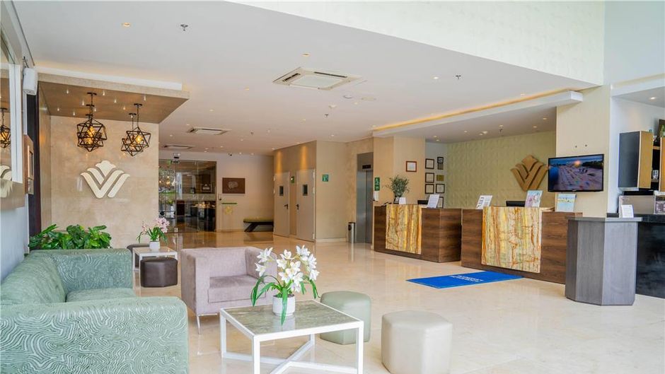 Wyndham Garden Barranquilla Lobby