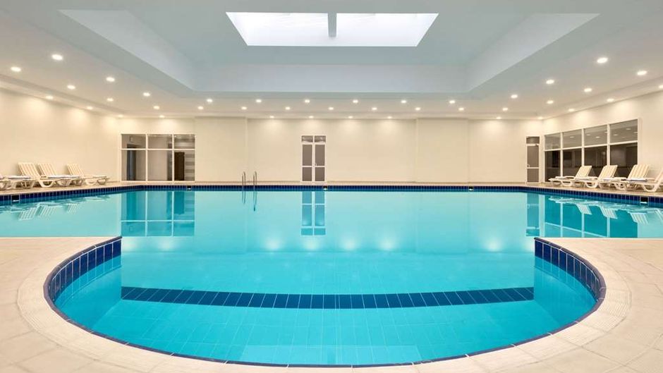 Wyndham Tashkent Pool