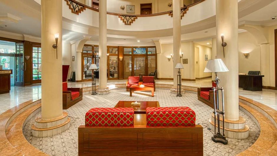 Kibo Palace Lobby
