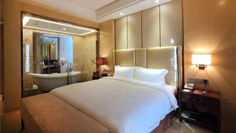Days Hotel Wenyi Anhui Room