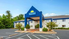 Days Inn & Suites Siler City