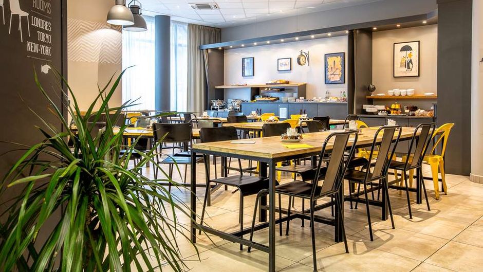 Best Western Plus Suitcase La Defense Restaurant